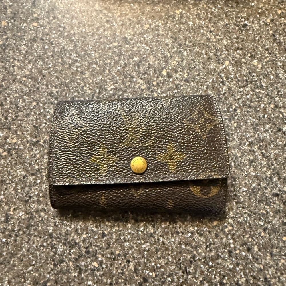 Louis Vuitton Monogram Canvas 6-Key Holder (Vintage)